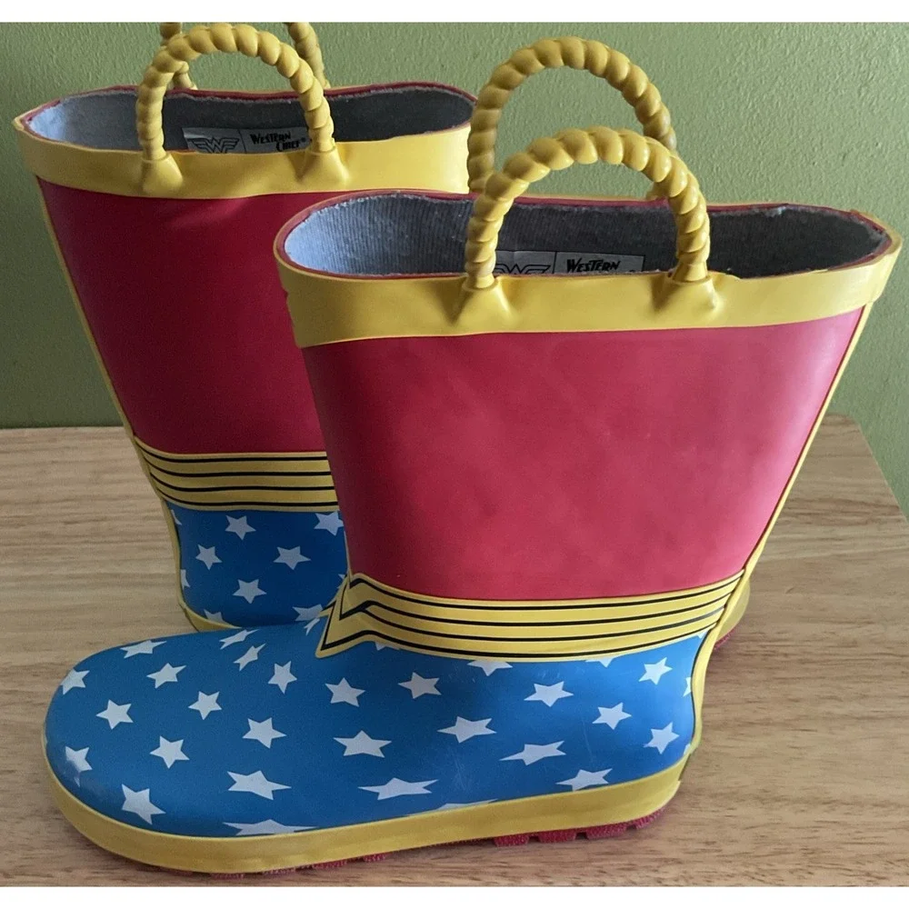 Western Chief Wonder Woman Rain Boots, Kids‎ Size 3